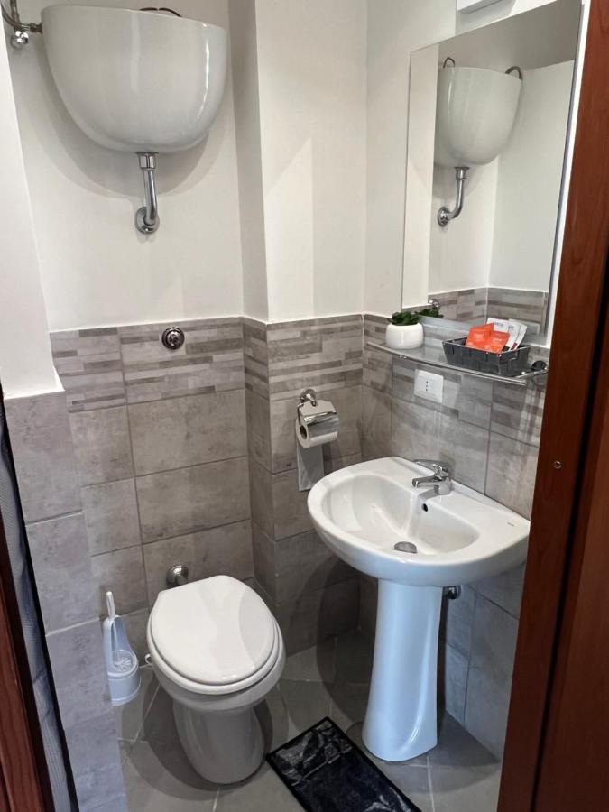Saint Peter Vatican City Confortable Apartament Stellasia Casa Vacanza Rome Buitenkant foto